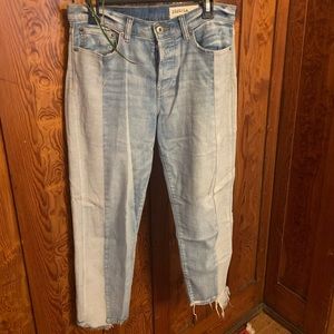 Two-toned high waisted jeans